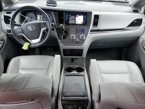 5TDDZ3DC8HS166630 2017 TOYOTA SIENNA - Image 7