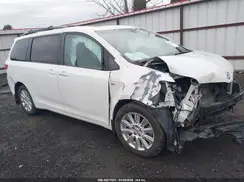 5TDDZ3DC8HS169754 2017 TOYOTA SIENNA