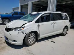 5TDDZ3DC8HS176140 2017 TOYOTA SIENNA