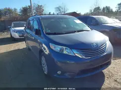 5TDDZ3DC8HS182553 2017 TOYOTA SIENNA