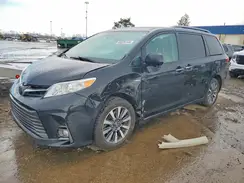 5TDDZ3DC8JS191033 2018 TOYOTA SIENNA