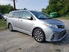 5TDDZ3DC8JS192358 2018 TOYOTA SIENNA