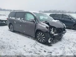 5TDDZ3DC8JS206002 2018 TOYOTA SIENNA