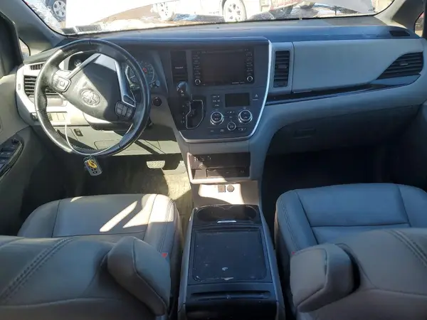 5TDDZ3DC8LS230674 2020 TOYOTA SIENNA - Image 8