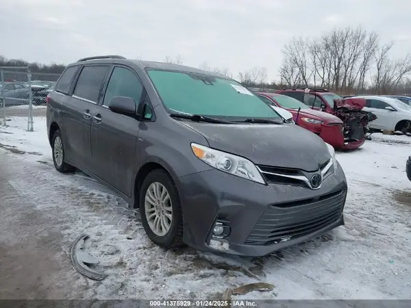 5TDDZ3DC8LS240329 2020 TOYOTA SIENNA - Image 1