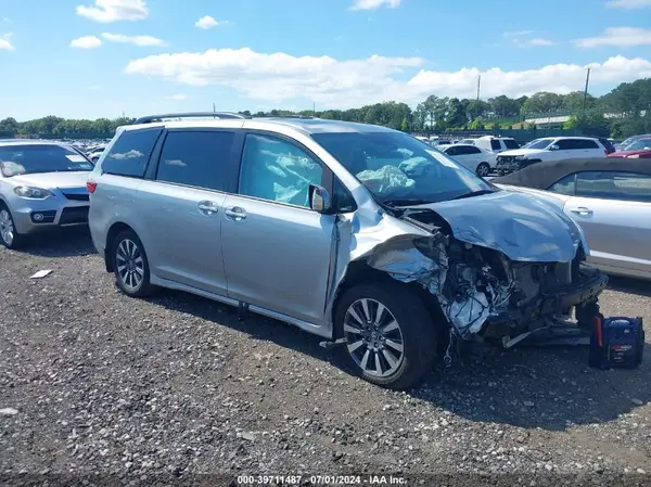 5TDDZ3DC8LS251783 2020 TOYOTA SIENNA - Image 1