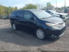 5TDDZ3DC9HS146662 2017 TOYOTA SIENNA