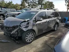 5TDDZ3DC9HS147181 2017 TOYOTA SIENNA