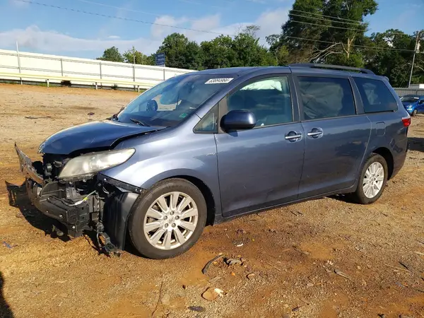 5TDDZ3DC9HS155796 2017 TOYOTA SIENNA - Image 1