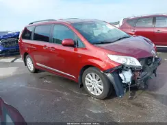 5TDDZ3DC9HS161064 2017 TOYOTA SIENNA