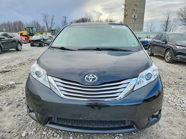 2017 TOYOTA SIENNA COPART lot 78289605 auction photo 5