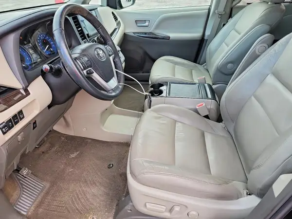 2017 TOYOTA SIENNA COPART lot 78289605 auction photo 7