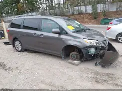 5TDDZ3DC9HS175174 2017 TOYOTA SIENNA