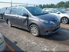 5TDDZ3DC9HS183372 2017 TOYOTA SIENNA