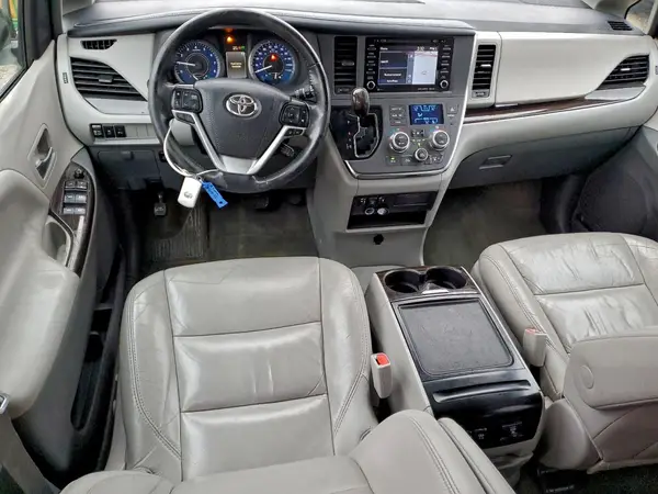 5TDDZ3DC9JS191302 2018 TOYOTA SIENNA - Image 8