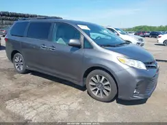 5TDDZ3DC9JS193468 2018 TOYOTA SIENNA
