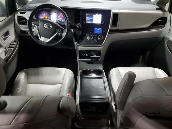 5TDDZ3DC9JS202900 2018 TOYOTA SIENNA - Image 8