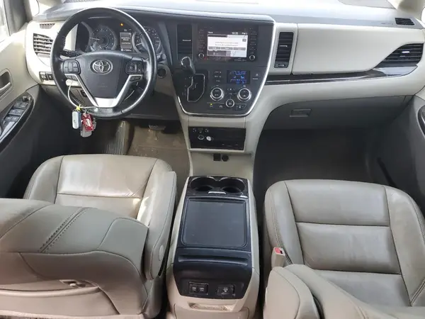 5TDDZ3DC9JS206770 2018 TOYOTA SIENNA - Image 8