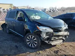 5TDDZ3DC9JS207367 2018 TOYOTA SIENNA