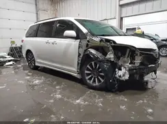 5TDDZ3DC9KS214675 2019 TOYOTA SIENNA