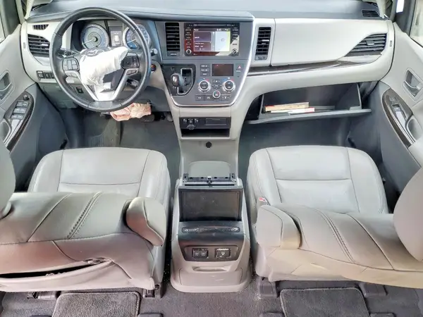 5TDDZ3DC9KS218242 2019 TOYOTA SIENNA - Image 8
