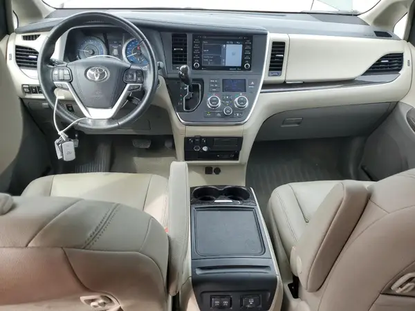 5TDDZ3DC9KS220525 2019 TOYOTA SIENNA - Image 8
