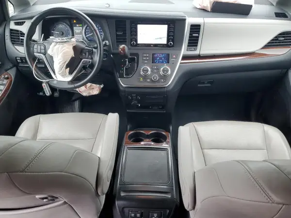 5TDDZ3DC9KS227779 2019 TOYOTA SIENNA - Image 8