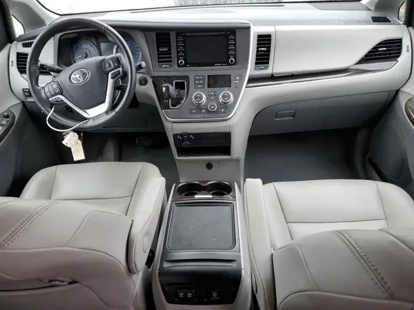 5TDDZ3DC9LS235429 2020 TOYOTA SIENNA - Image 8