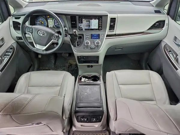 5TDDZ3DC9LS240100 2020 TOYOTA SIENNA - Image 8