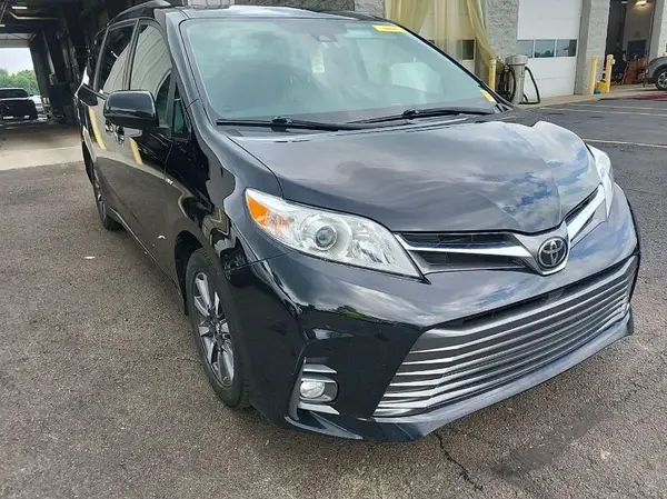 5TDDZ3DC9LS240453 2020 TOYOTA SIENNA - Image 1