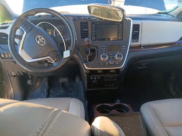 5TDDZ3DC9LS246754 2020 TOYOTA SIENNA - Image 8