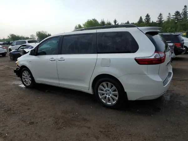 5TDDZ3DCXHS154284 2017 TOYOTA SIENNA - Image 2