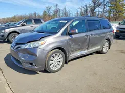 5TDDZ3DCXHS185860 2017 TOYOTA SIENNA