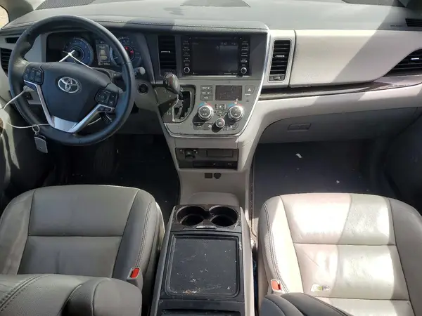 5TDDZ3DCXJS193625 2018 TOYOTA SIENNA - Image 8