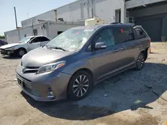 5TDDZ3DCXJS197593 2018 TOYOTA SIENNA