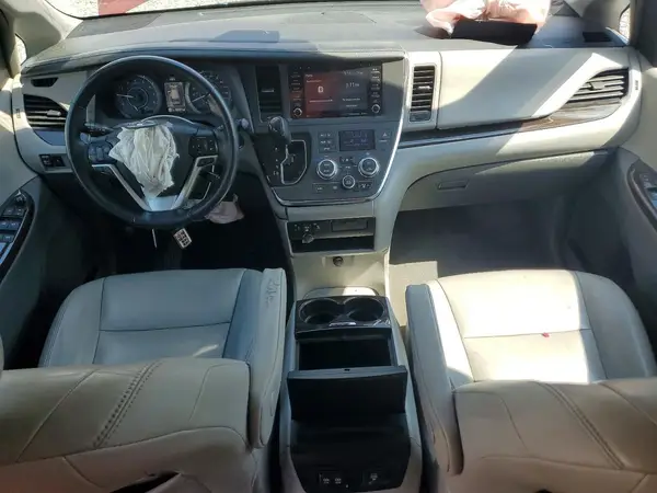 5TDDZ3DCXJS197707 2018 TOYOTA SIENNA - Image 8