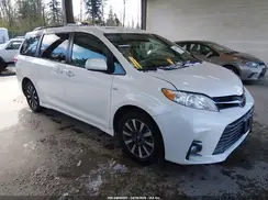 5TDDZ3DCXJS198629 2018 TOYOTA SIENNA