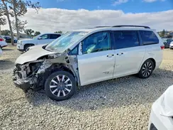 5TDDZ3DCXKS210179 2019 TOYOTA SIENNA
