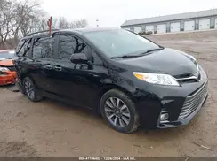 5TDDZ3DCXKS215981 2019 TOYOTA SIENNA