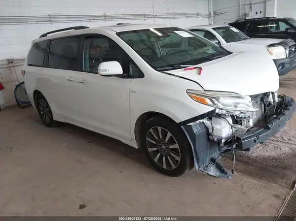 5TDDZ3DCXKS220632 2019 TOYOTA SIENNA - Image 1