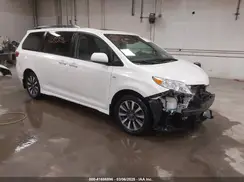 5TDDZ3DCXKS224647 2019 TOYOTA SIENNA