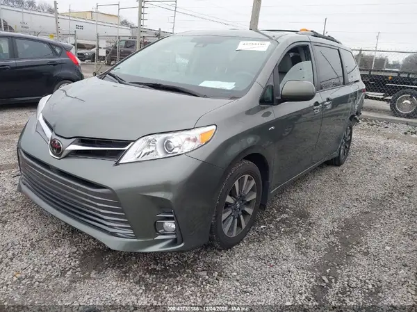 5TDDZ3DCXLS234533 2020 TOYOTA SIENNA - Image 2