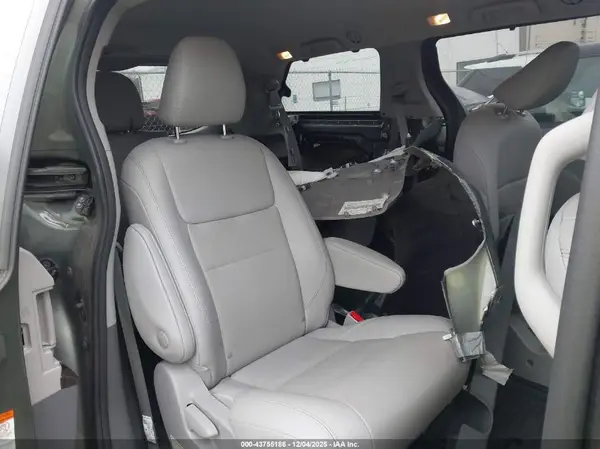 5TDDZ3DCXLS234533 2020 TOYOTA SIENNA - Image 8