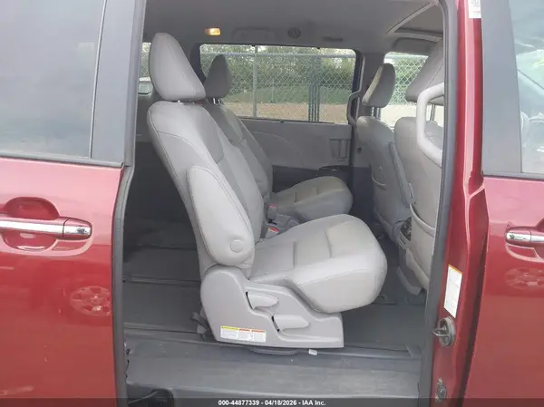 5TDDZ3DCXLS238517 2020 TOYOTA SIENNA - Image 8