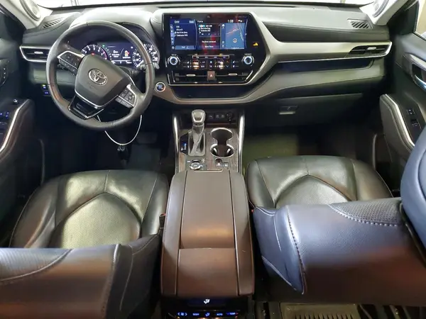 5TDDZRBH0LS003481 2020 TOYOTA HIGHLANDER - Image 8