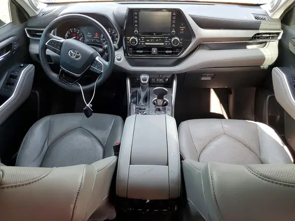 5TDDZRBH0LS013301 2020 TOYOTA HIGHLANDER - Image 8