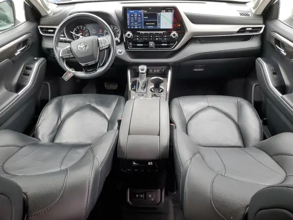 5TDDZRBH0LS034777 2020 TOYOTA HIGHLANDER - Image 8