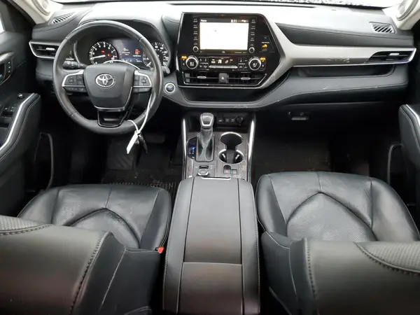 5TDDZRBH0LS045763 2020 TOYOTA HIGHLANDER - Image 8