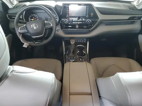 5TDDZRBH0MS111584 2021 TOYOTA HIGHLANDER - Image 8