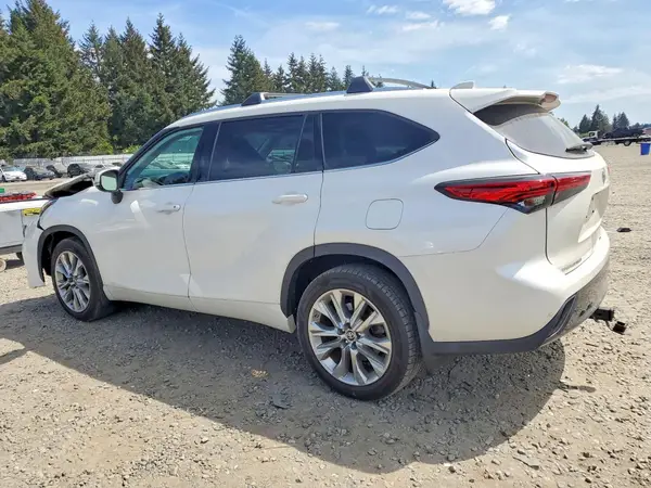 5TDDZRBH0MS129549 2021 TOYOTA HIGHLANDER - Image 2